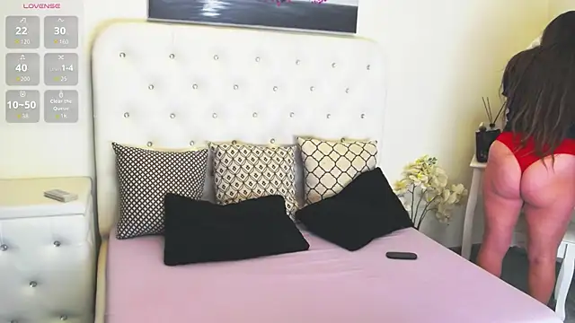 Ysabell01 online show from October 17, 2025, 4:26 am