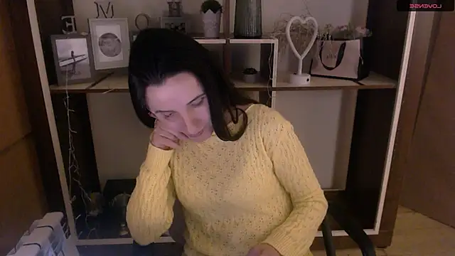 LaimaV  online show from December 9, 2024, 5:19 pm