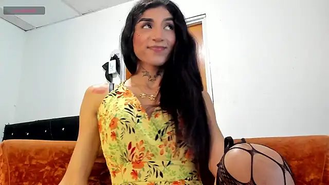 Snapshot of chloe_evanx_ chatting on December 3, 2024, 7:22 pm chloe evanx  online show from December 3, 2024, 7:22 pm