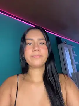 Snapshot of ALANAH_KITTY chatting on February 17, 2026, 7:42 pm ALANAH KITTY online show from February 17, 2026, 7:42 pm