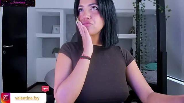 Snapshot of Gianna_foxy chatting on February 6, 2026, 4:43 pm Gianna foxy online show from February 6, 2026, 4:43 pm