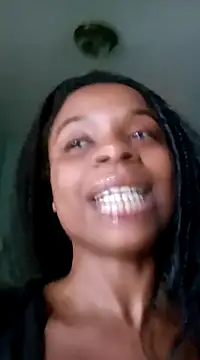 Snapshot of miamiworld chatting on February 16, 2025, 7:59 am miamiworld online show from February 16, 2025, 7:59 am