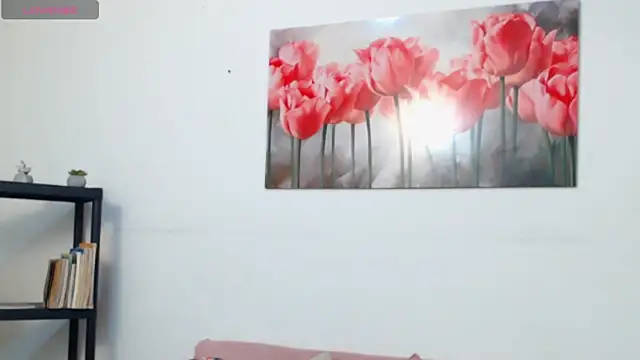 lily f00x online show from March 9, 2026, 12:42 pm