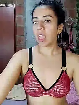 Snapshot of anngela01 chatting on January 16, 2025, 3:24 pm anngela01 online show from January 16, 2025, 3:24 pm