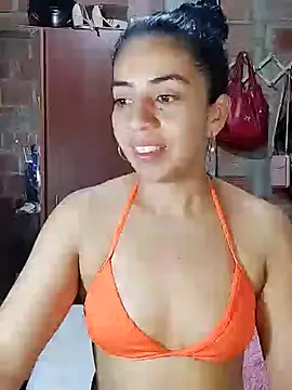 Snapshot of anngela01 chatting on January 17, 2025, 11:07 pm anngela01 online show from January 17, 2025, 11:07 pm