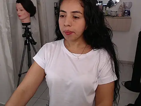 anngela01 online show from March 20, 2026, 12:59 am