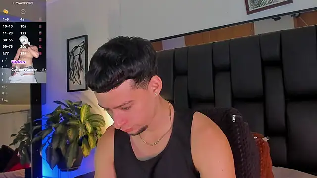 JadeSmiith  online show from September 27, 2025, 10:15 pm