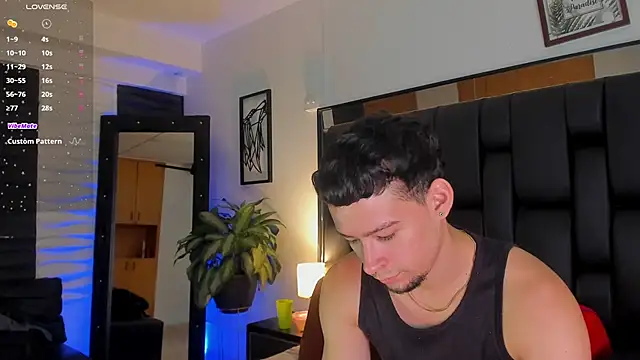 JadeSmiith  online show from September 30, 2025, 10:04 pm