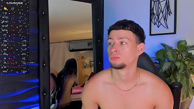 JadeSmiith  online show from November 11, 2025, 9:48 pm