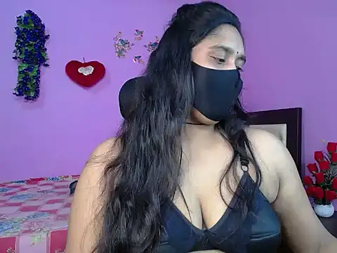 Snapshot of Hot_Maleka chatting on April 18, 2026, 7:07 pm Hot Maleka online show from April 18, 2026, 7:07 pm