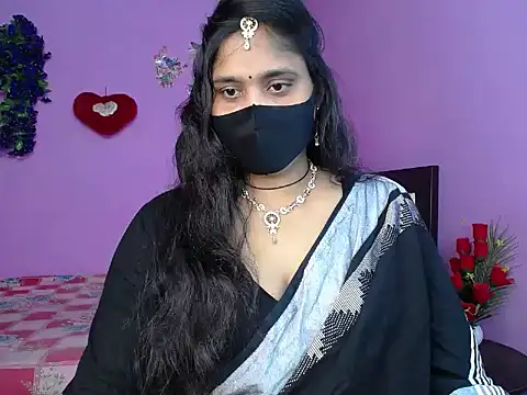 Snapshot of Hot_Maleka chatting on May 7, 2026, 4:34 pm Hot Maleka online show from May 7, 2026, 4:34 pm
