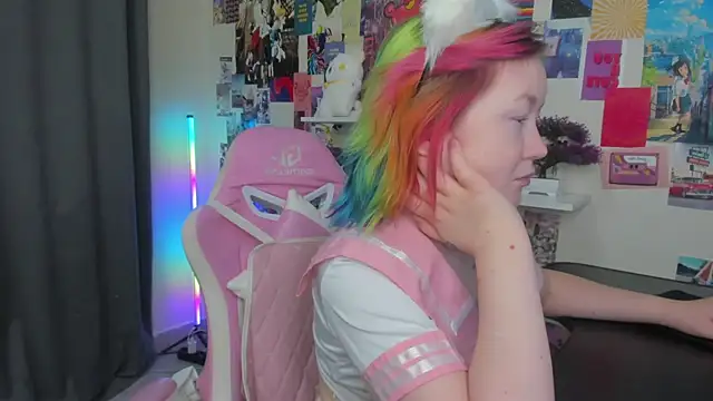 Sara Robinson online show from July 7, 2026, 2:58 am