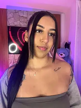 Tamara Roberts1 online show from November 20, 2025, 3:18 am