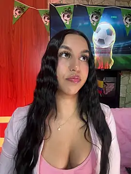 Tamara Roberts1 online show from June 19, 2026, 2:16 am