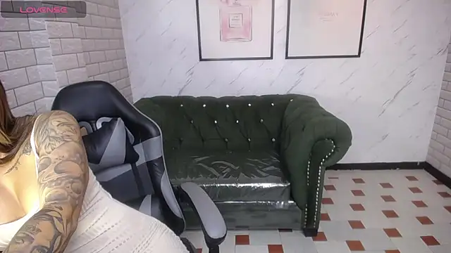  Charlotte v online show from December 10, 2024, 1:55 pm