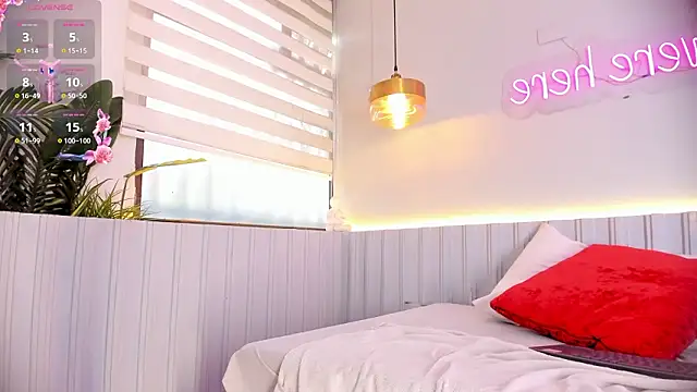 Snapshot of stephanymonroe chatting on February 12, 2026, 4:24 pm stephanymonroe online show from February 12, 2026, 4:24 pm