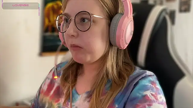 JacyWinslat online show from September 23, 2025, 1:14 pm