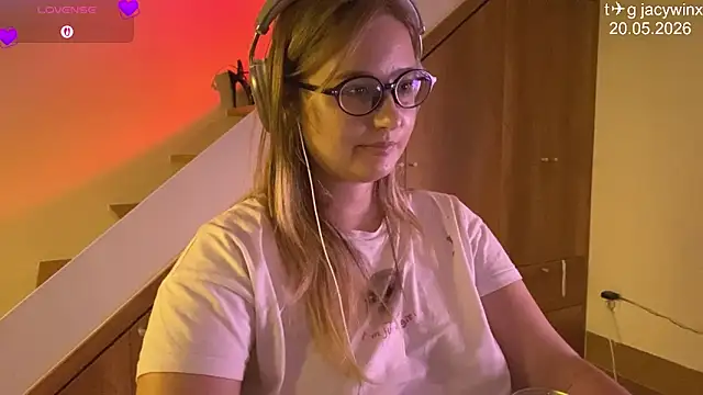 JacyWinslat online show from May 20, 2026, 2:34 pm