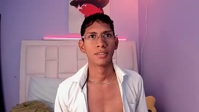 Snapshot of Nick_Collins18 chatting on February 16, 2026, 8:27 pm Nick Collins18 online show from February 16, 2026, 8:27 pm