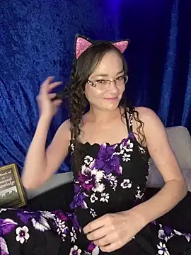 Cutebitchxh online show from April 28, 2026, 5:23 am