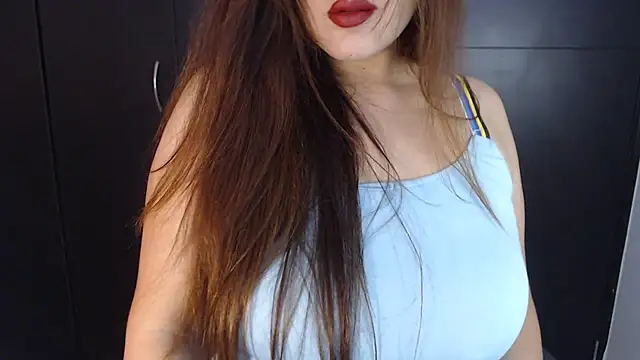 Snapshot of AdharaLujan chatting on December 5, 2024, 4:01 pm AdharaLujan online show from December 5, 2024, 4:01 pm