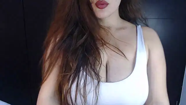 Snapshot of AdharaLujan chatting on December 12, 2024, 5:52 am AdharaLujan online show from December 12, 2024, 5:52 am