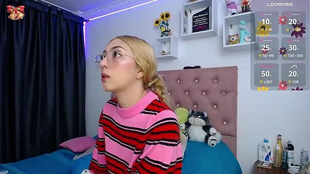 Snapshot of Soffy-brooks chatting on October 25, 2025, 5:04 am Soffy-brooks online show from October 25, 2025, 5:04 am