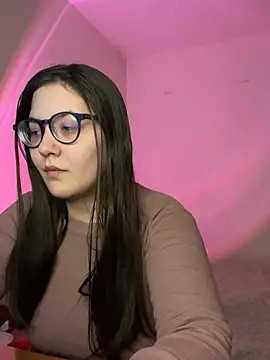 Prudie Gabriella online show from September 26, 2025, 1:26 pm