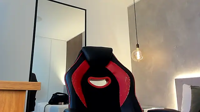 Snapshot of alma_fenix chatting on November 5, 2025, 12:27 pm alma fenix online show from November 5, 2025, 12:27 pm