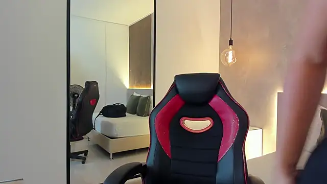 Snapshot of alma_fenix chatting on November 8, 2025, 12:27 pm alma fenix online show from November 8, 2025, 12:27 pm