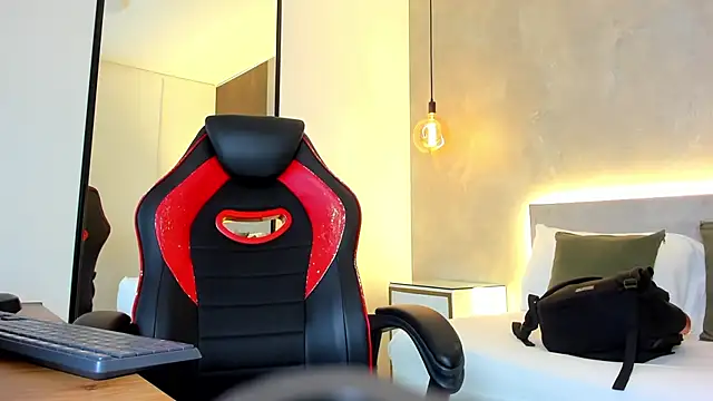 Snapshot of alma_fenix chatting on November 28, 2025, 12:41 pm alma fenix online show from November 28, 2025, 12:41 pm