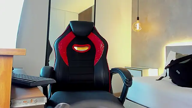 Snapshot of alma_fenix chatting on November 29, 2025, 12:41 pm alma fenix online show from November 29, 2025, 12:41 pm