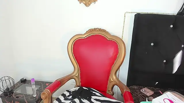Snapshot of AmeliaThompsonTaboo chatting on October 15, 2025, 2:06 pm AmeliaThompsonTaboo online show from October 15, 2025, 2:06 pm