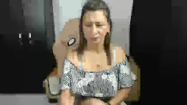 Snapshot of MafeJonesTaboo chatting on October 10, 2025, 9:25 pm MafeJonesTaboo online show from October 10, 2025, 9:25 pm