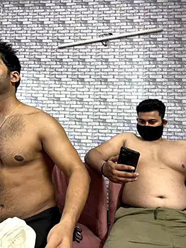 Snapshot of John_desihunk chatting on October 19, 2025, 4:40 pm John desihunk online show from October 19, 2025, 4:40 pm