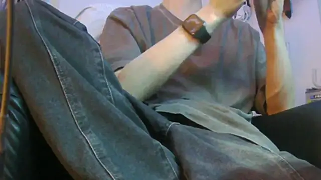 Ray175oo online show from March 25, 2026, 5:41 pm