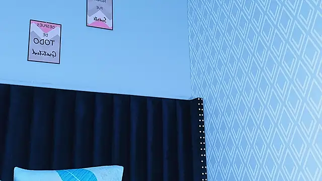 hotlatinateacher online show from March 12, 2026, 7:31 pm