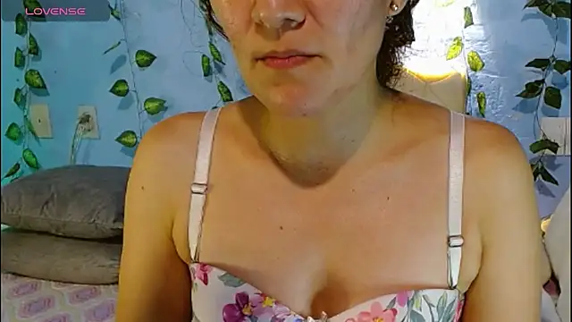 Snapshot of venus_swet_ chatting on June 14, 2026, 12:41 am venus swet online show from June 14, 2026, 12:41 am