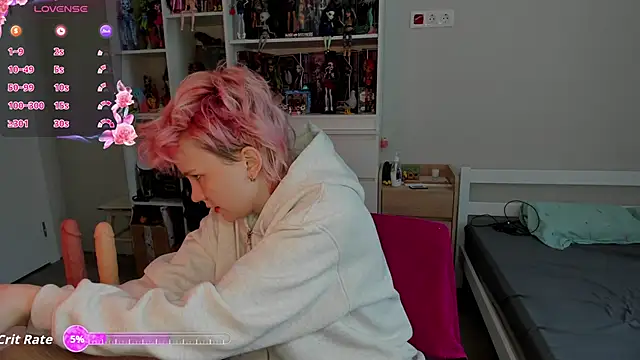 Snapshot of School_Love chatting on January 16, 2026, 7:12 am School Love online show from January 16, 2026, 7:12 am