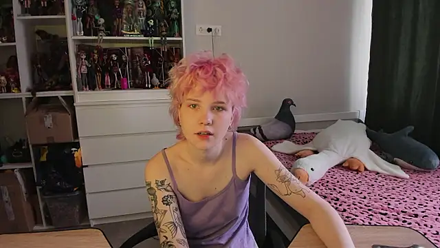 Snapshot of School_Love chatting on March 19, 2026, 7:12 am School Love online show from March 19, 2026, 7:12 am