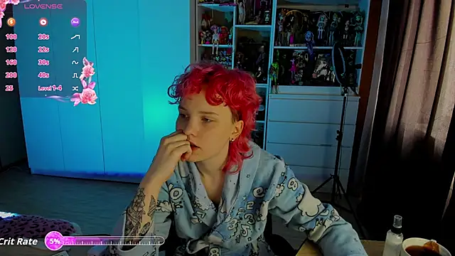 School Love online show from May 10, 2026, 7:13 am