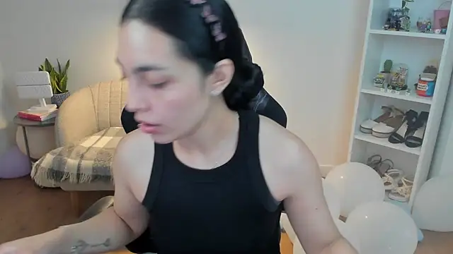  BellaEvans  online show from April 11, 2026, 4:50 am