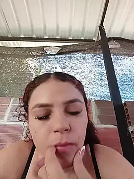 Mommy-Hot online show from July 14, 2026, 1:06 pm