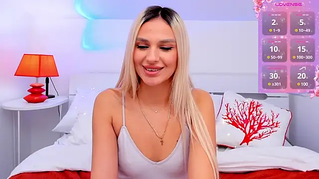 MissLoou online show from January 21, 2025, 9:46 am