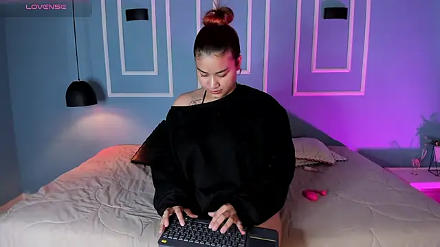 Snapshot of Zaily_zcc chatting on December 1, 2025, 11:59 am Zaily zcc online show from December 1, 2025, 11:59 am