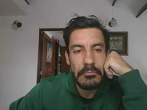 Snapshot of elkike1980 chatting on June 4, 2026, 2:01 pm elkike1980 online show from June 4, 2026, 2:01 pm