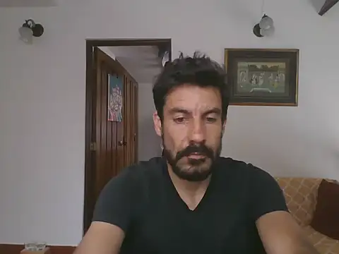 Snapshot of elkike1980 chatting on June 18, 2026, 3:05 pm elkike1980 online show from June 18, 2026, 3:05 pm