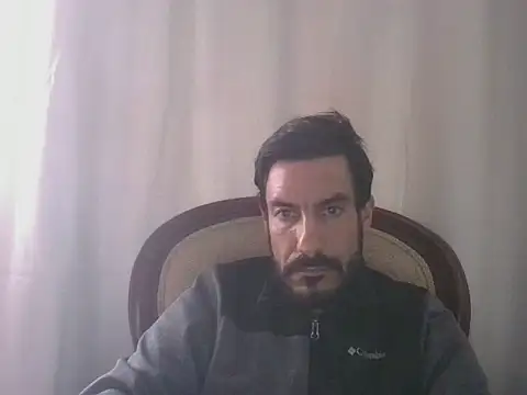 Snapshot of elkike1980 chatting on June 25, 2026, 3:05 pm elkike1980 online show from June 25, 2026, 3:05 pm