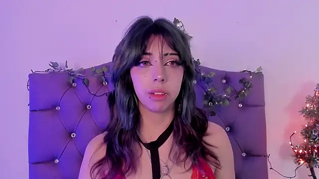 Snapshot of Nyx_nayla chatting on December 19, 2024, 10:21 pm Nyx nayla online show from December 19, 2024, 10:21 pm