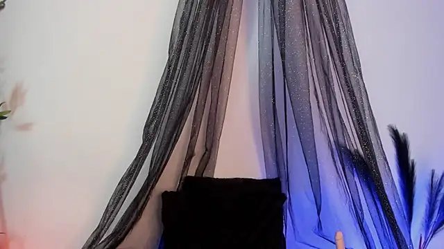 Snapshot of Nyx_nayla chatting on March 15, 2025, 4:02 am Nyx nayla online show from March 15, 2025, 4:02 am